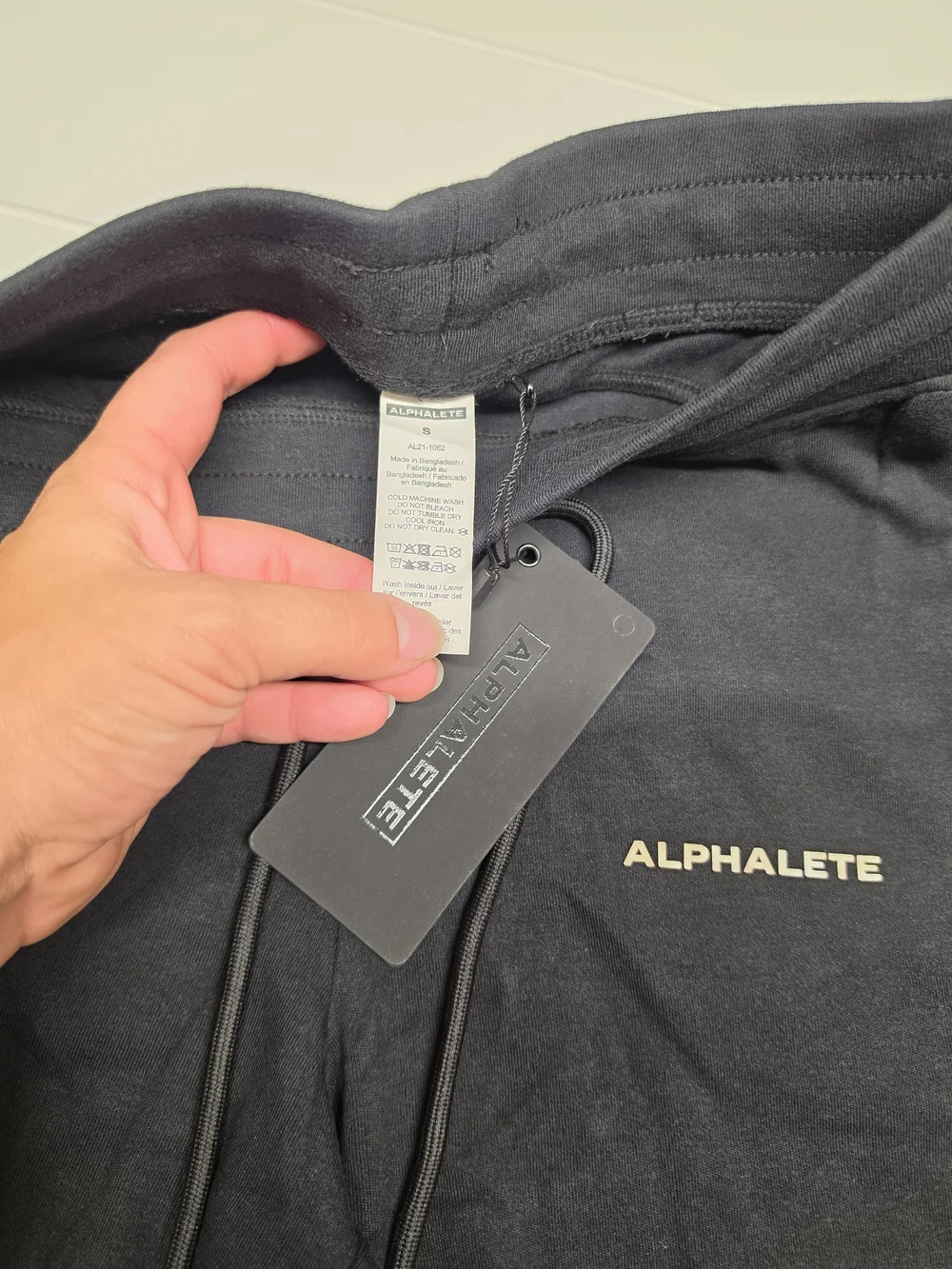 NEW Alphalete Sweat Pant Black Drawstring Performance Shorts Small